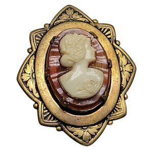 Vintage Resin Cameo Brooch Damascene Details on Gold Plated Brass Frame
